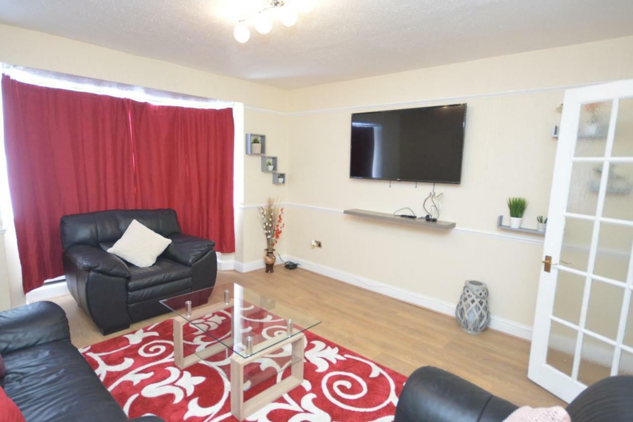Four Bedroom Townhouse 12 Minutes Walk To Excel Exhibition Centre London Eksteriør bilde